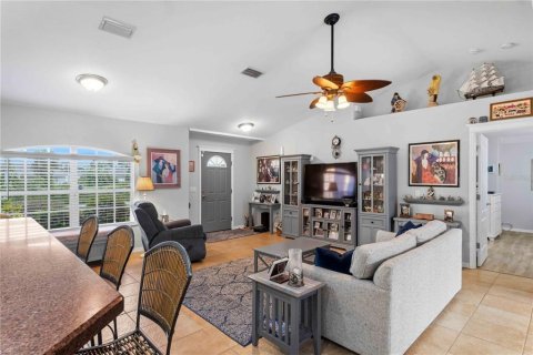 Villa ou maison à vendre à North Port, Floride: 3 chambres, 146.41 m2 № 2329262 - photo 11