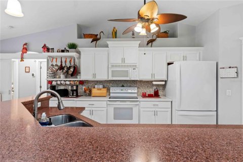 Villa ou maison à vendre à North Port, Floride: 3 chambres, 146.41 m2 № 2329262 - photo 18
