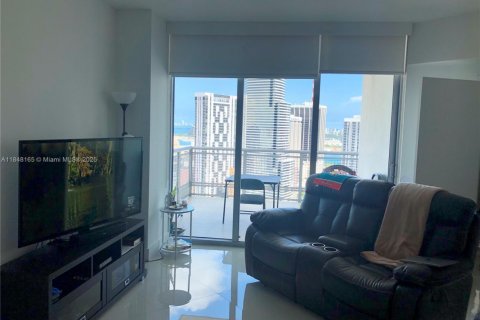 Copropriété à louer à Miami, Floride: 2 chambres, 108.97 m2 № 1849326 - photo 3