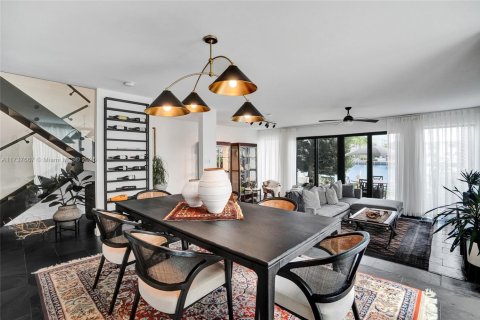 Townhouse in Fort Lauderdale, Florida 3 bedrooms, 162.58 sq.m. № 1486105 - photo 3