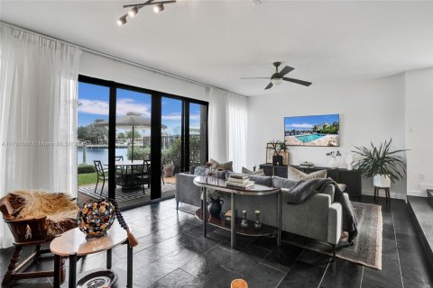 Townhouse in Fort Lauderdale, Florida 3 bedrooms, 162.58 sq.m. № 1486105 - photo 7