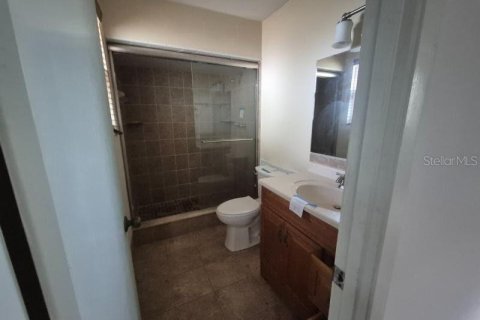 House in Brandon, Florida 3 bedrooms, 167.78 sq.m. № 2112379 - photo 9