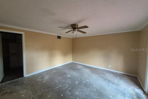 House in Brandon, Florida 3 bedrooms, 167.78 sq.m. № 2112379 - photo 13