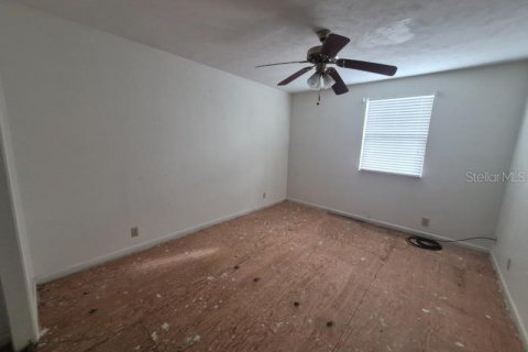 House in Brandon, Florida 3 bedrooms, 167.78 sq.m. № 2112379 - photo 12