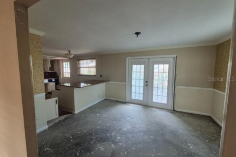 House in Brandon, Florida 3 bedrooms, 167.78 sq.m. № 2112379 - photo 4