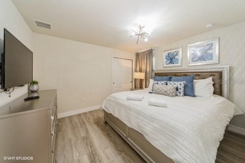 Купить виллу или дом в Дэвенпорт, Флорида 9 комнат, 291.9м2, № 1568946 - фото 29