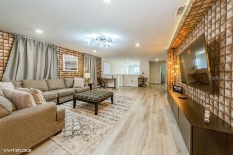 Купить виллу или дом в Дэвенпорт, Флорида 9 комнат, 291.9м2, № 1568946 - фото 21
