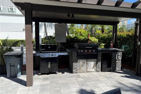 Condominio en alquiler en Sunny Isles Beach, Florida, 2 dormitorios, 121.7 m2 № 1932663 - foto 30
