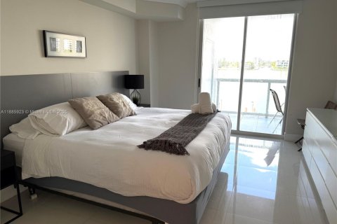 Condominio en alquiler en Sunny Isles Beach, Florida, 2 dormitorios, 121.7 m2 № 1932663 - foto 9