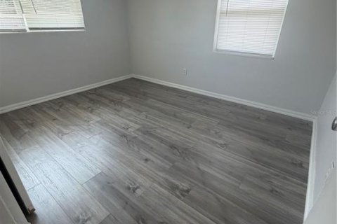 Casa en alquiler en Orlando, Florida, 3 dormitorios, 92.53 m2 № 2117389 - foto 12