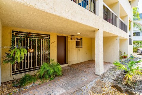 Appartement à louer à Miami, Floride: 2 chambres, 116.13 m2 № 1982046 - photo 12