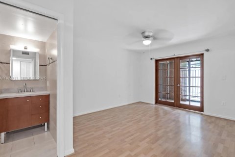 Appartement à louer à Miami, Floride: 2 chambres, 116.13 m2 № 1982046 - photo 6