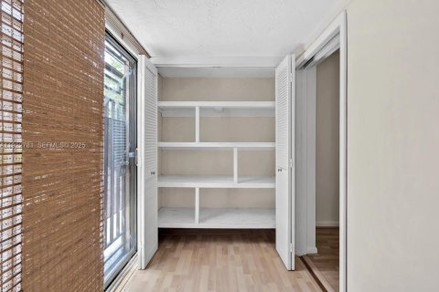 Appartement à louer à Miami, Floride: 2 chambres, 116.13 m2 № 1982046 - photo 11