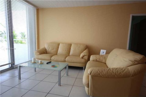 Copropriété à louer à Miami Beach, Floride: 2 chambres, 95.69 m2 № 1703893 - photo 2