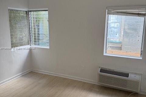 Copropriété à vendre à Miami Beach, Floride: 37.16 m2 № 2013763 - photo 7