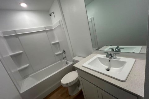 Villa ou maison à louer à Winter Haven, Floride: 4 chambres, 174.66 m2 № 2323155 - photo 23