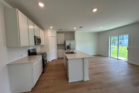 Villa ou maison à louer à Winter Haven, Floride: 4 chambres, 174.66 m2 № 2323155 - photo 5