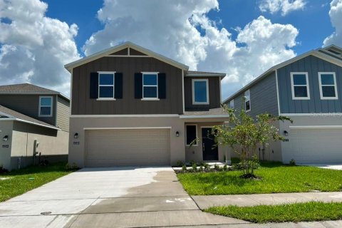 Villa ou maison à louer à Winter Haven, Floride: 4 chambres, 174.66 m2 № 2323155 - photo 2