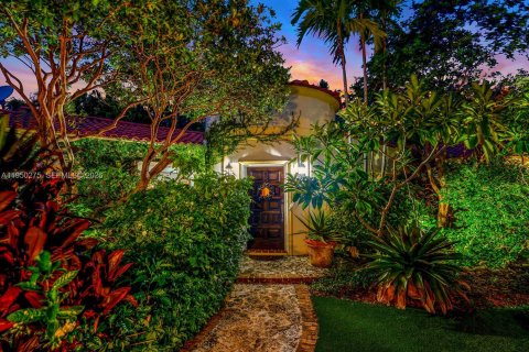 Снять в аренду виллу или дом в Майами-Бич, Флорида 4 спальни, 275.27м2, № 2005785 - фото 6