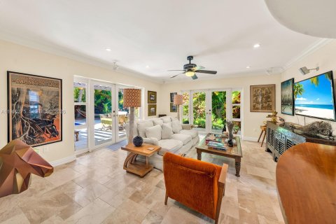 Снять в аренду виллу или дом в Майами-Бич, Флорида 4 спальни, 275.27м2, № 2005785 - фото 9