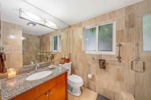 Снять в аренду виллу или дом в Майами-Бич, Флорида 4 спальни, 275.27м2, № 2005785 - фото 18