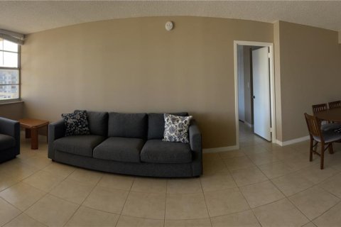 Снять в аренду кондоминиум в Санни-Айлс-Бич, Флорида 2 спальни, 100.98м2, № 2005592 - фото 5