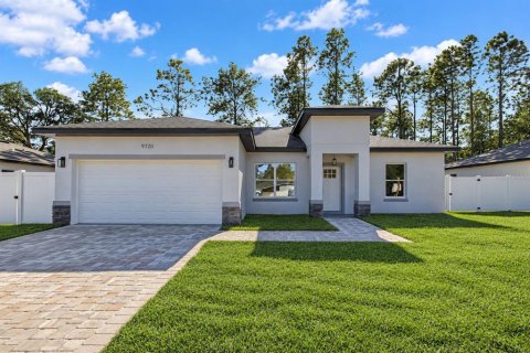 Villa ou maison à Citrus Springs, Floride 3 chambres, 132.57 m2 № 2425303