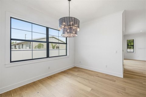 Villa ou maison à vendre à Tampa, Floride: 5 chambres, 305.65 m2 № 2101367 - photo 17