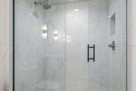 Villa ou maison à vendre à Tampa, Floride: 5 chambres, 305.65 m2 № 2101367 - photo 22