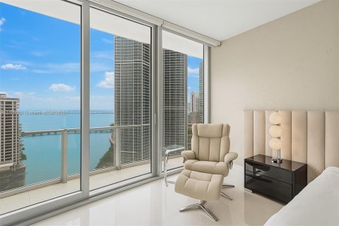Condominio en venta en Miami, Florida, 3 dormitorios, 285.67 m2 № 1936345 - foto 19