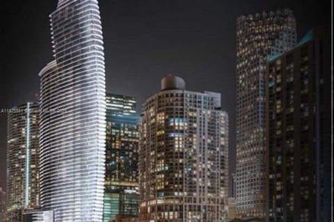 Condo in Miami, Florida, 3 bedrooms № 1936345 - photo 2