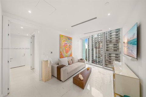 Condo in Miami, Florida, 3 bedrooms № 1936345 - photo 23