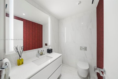 Copropriété à vendre à Miami, Floride: 3 chambres, 285.67 m2 № 1936345 - photo 17