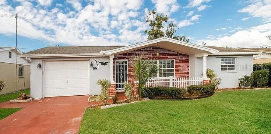 Casa en Holiday, Florida 2 dormitorios, 84.26 m2 № 2145346