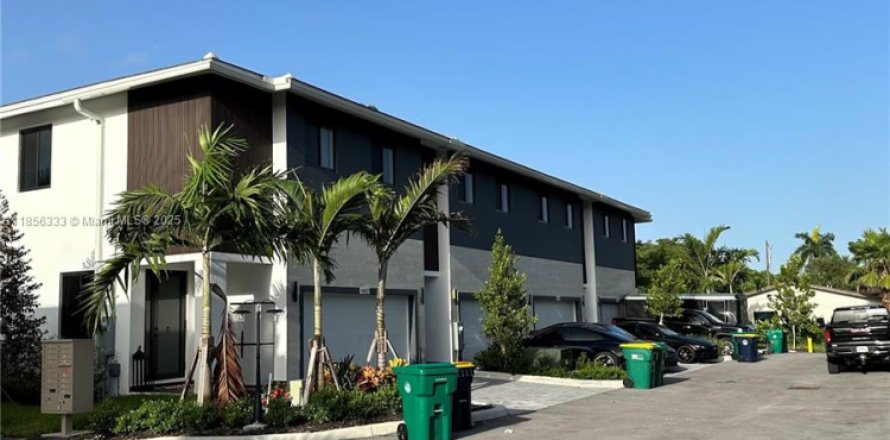 Touwnhouse à Dania Beach, Floride 4 chambres, 186.92 m2 № 1878479
