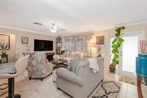 Купить виллу или дом в Тамарак, Флорида 2 спальни, 116.78м2, № 2413067 - фото 5