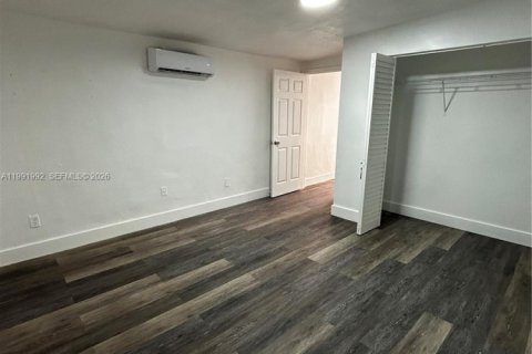 Propiedad comercial en alquiler en Miami, Florida, 1 dormitorio, 178.65 m2 № 2052556 - foto 21