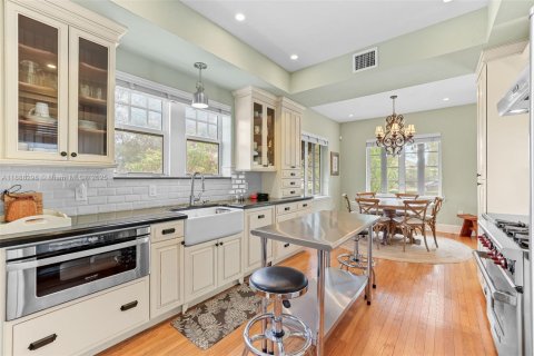 Villa ou maison à vendre à Miami Shores, Floride: 4 chambres, 204.57 m2 № 2062280 - photo 15