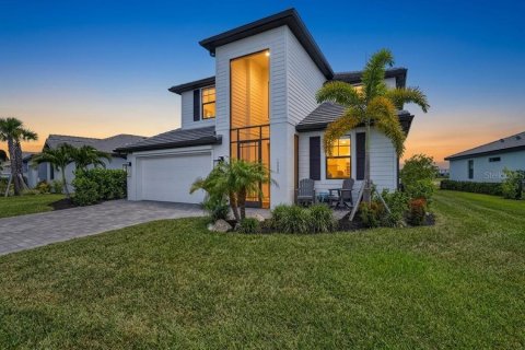 House in Venice, Florida 5 bedrooms, 305.18 sq.m. № 2232219 - photo 3
