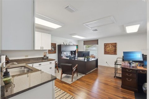 Immobilier commercial à vendre à Longwood, Floride: 230.4 m2 № 2349420 - photo 23