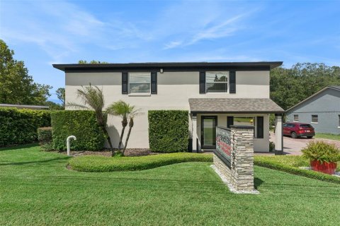 Immobilier commercial à vendre à Longwood, Floride: 230.4 m2 № 2349420 - photo 2