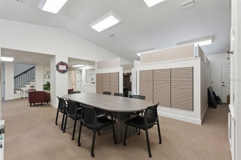 Immobilier commercial à vendre à Longwood, Floride: 230.4 m2 № 2349420 - photo 11