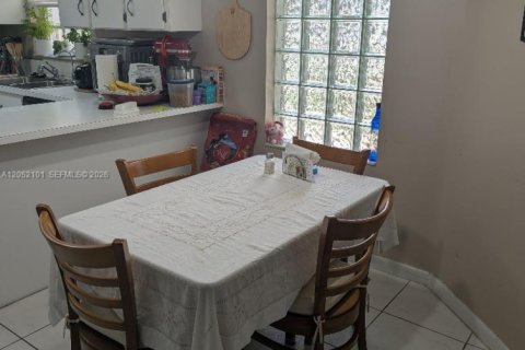 Casa en venta en Sunrise, Florida, 2 dormitorios, 110.09 m2 № 2260709 - foto 7