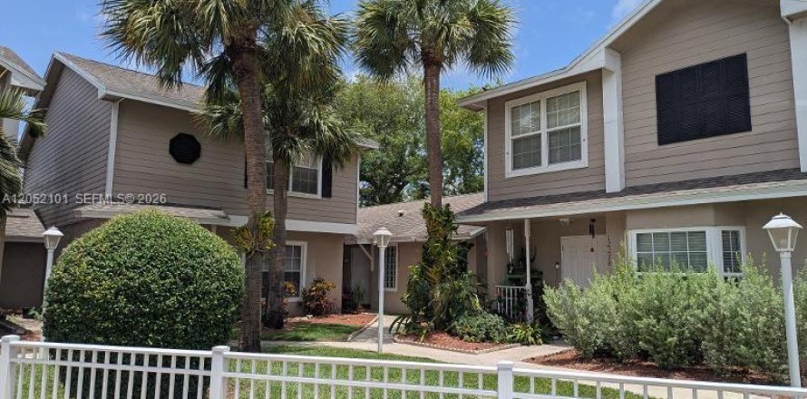 Casa en Sunrise, Florida 2 dormitorios, 110.09 m2 № 2260709