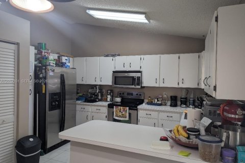 Casa en venta en Sunrise, Florida, 2 dormitorios, 110.09 m2 № 2260709 - foto 6