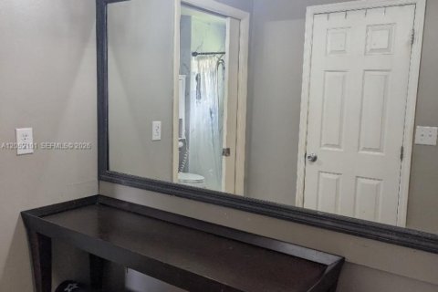 Casa en venta en Sunrise, Florida, 2 dormitorios, 110.09 m2 № 2260709 - foto 11