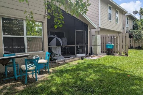 Casa en venta en Sunrise, Florida, 2 dormitorios, 110.09 m2 № 2260709 - foto 17