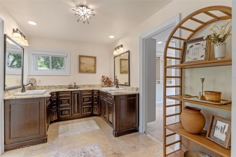 Casa en venta en Winter Park, Florida, 5 dormitorios, 402.08 m2 № 1915733 - foto 25
