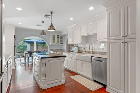 Casa en venta en Winter Park, Florida, 5 dormitorios, 402.08 m2 № 1915733 - foto 11