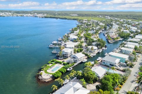 House in Key Largo, Florida 3 bedrooms, 181.53 sq.m. № 2007200 - photo 15